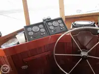 Nava de pescuit tip trauler de vânzare
