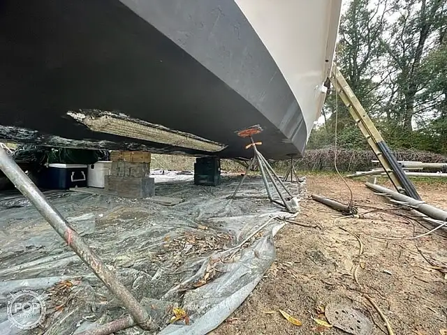 Nava de pescuit tip trauler de vânzare