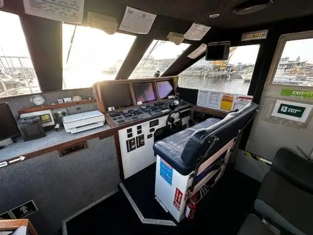 Catamaran de vânzare