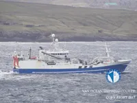 Nava de pescuit tip trauler de vânzare