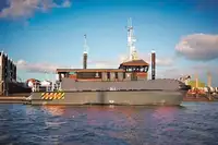 Nava de containere de vânzare