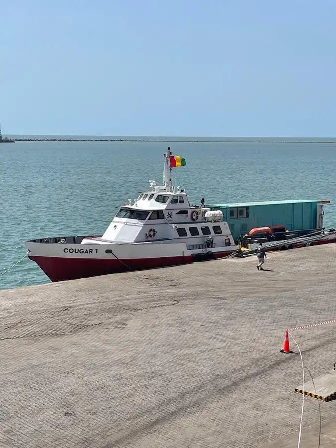 Nava container de vânzare