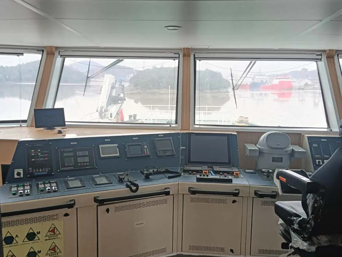 Catamaran de vânzare