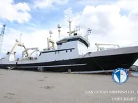 Nava de pescuit tip trauler de vânzare