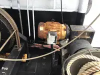 Nava de pescuit tip trauler de vânzare