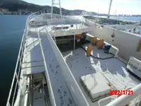 Nava de pescuit tip trauler de vânzare