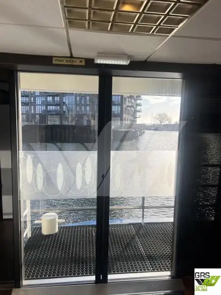 Navă de croazieră de vânzare