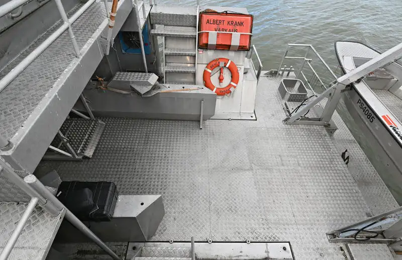 Catamaran de vânzare