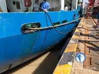 Nava refefer de vânzare
