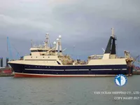 Nava de pescuit tip trauler de vânzare
