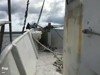 Nava de pescuit tip trauler de vânzare