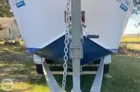 Nava de pescuit tip trauler de vânzare