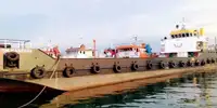 Ambarcațiune de debarcare, cu rezervoare de vânzare