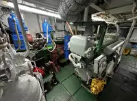 Nava de pescuit tip trauler de vânzare