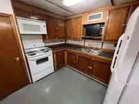 Navă de transport echipaj de vânzare