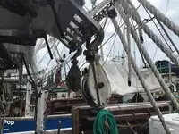 Nava de pescuit tip trauler de vânzare