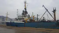 Nava de pescuit tip trauler de vânzare
