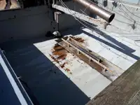 Nava de pescuit tip trauler de vânzare