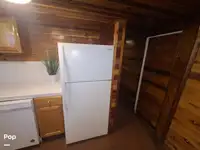 Nava de pescuit tip trauler de vânzare