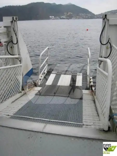 Catamaran de vânzare