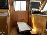 Nava de pescuit cu linii lungi de vânzare