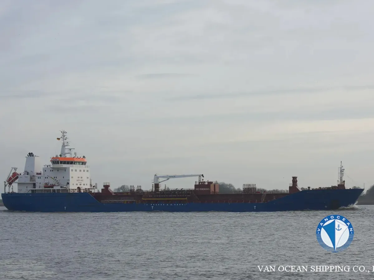 Tanc petrolier / chimic de vânzare