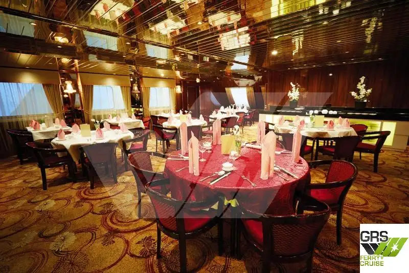 Navă de croazieră de vânzare