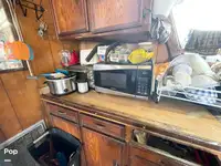 Nava de pescuit tip trauler de vânzare