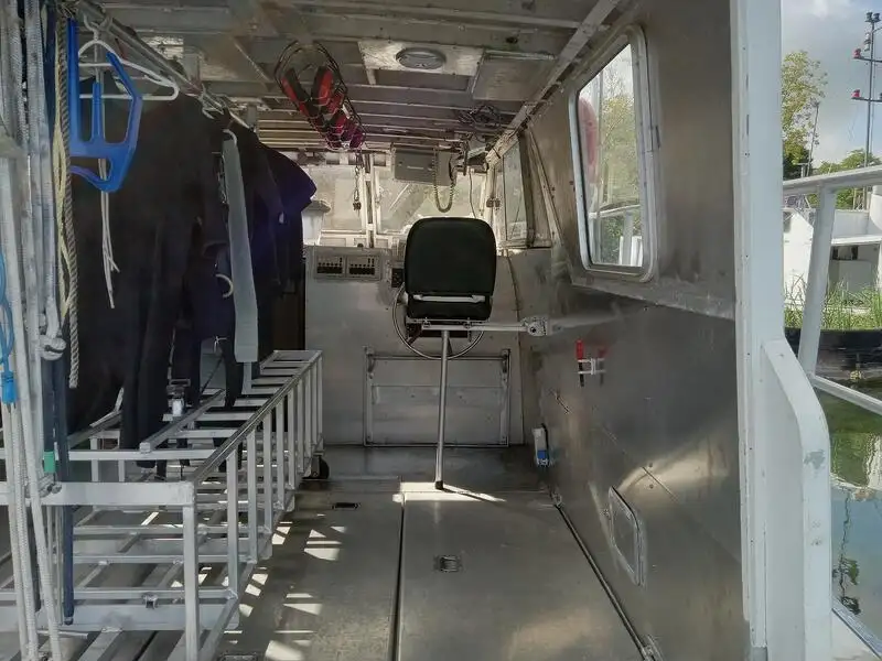 Navă de transport echipaj de vânzare