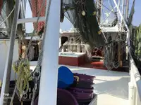 Nava de pescuit tip trauler de vânzare