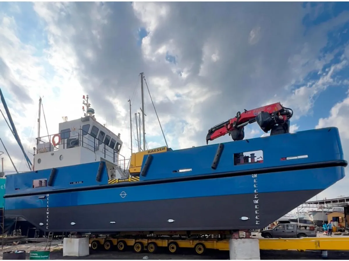 Nava container de vânzare