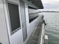 Nava de pasageri de vânzare