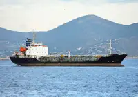 Oil/Chemical tanker de vânzare