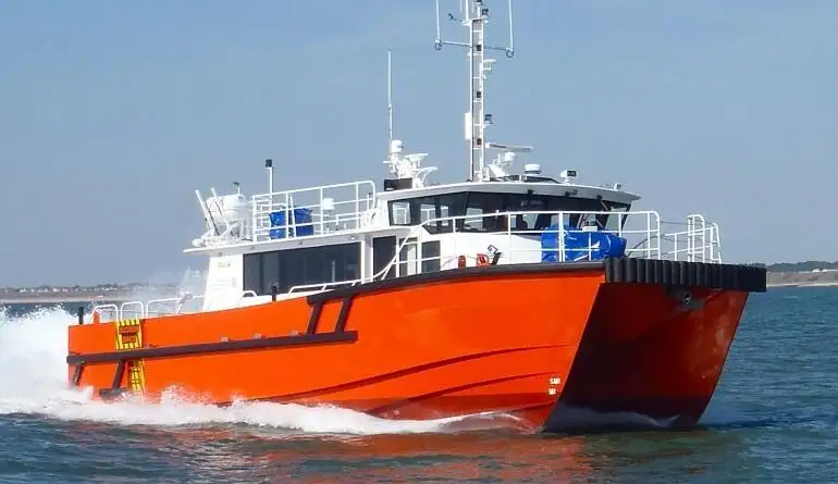 Catamaran de vânzare