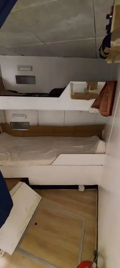 Navă de transport echipaj de vânzare