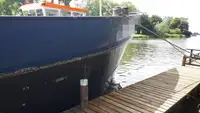 Nava de pescuit tip trauler de vânzare