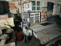 Nava de pescuit tip trauler de vânzare