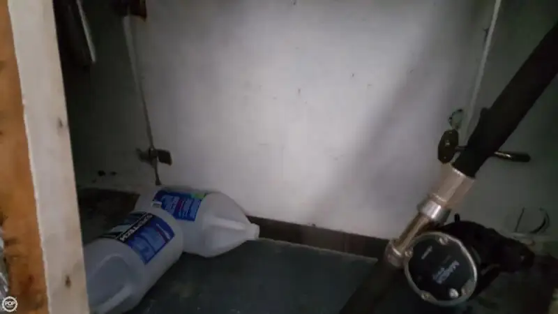Nava de pescuit tip trauler de vânzare