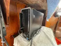 Nava de pescuit tip trauler de vânzare
