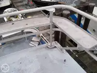 Șalupă de vânzare