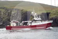 Nava de pescuit tip trauler de vânzare
