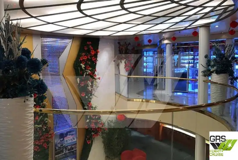 Navă de croazieră de vânzare
