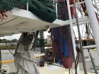 Nava de pescuit tip trauler de vânzare
