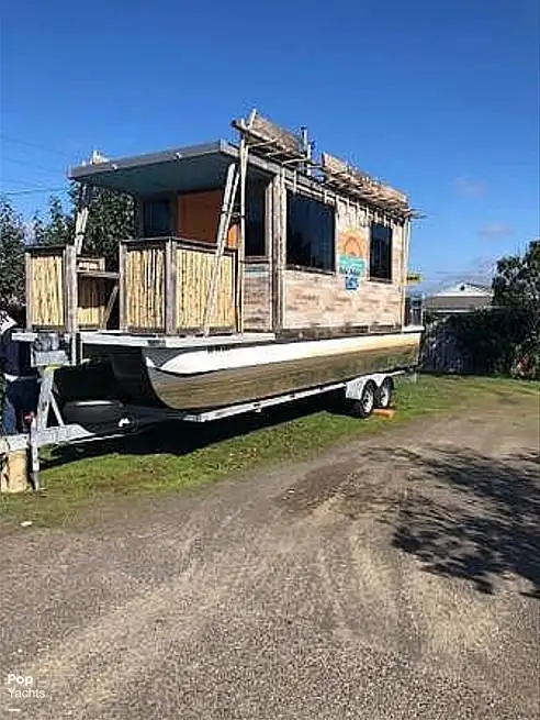 Catamaran de vânzare