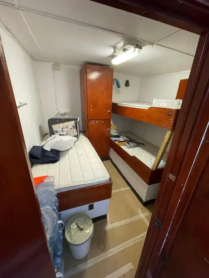 Nava container de vânzare