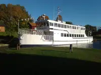 Navă de pasageri de vânzare