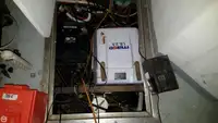 Nava de pescuit tip trauler de vânzare