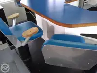 Șalupă de vânzare