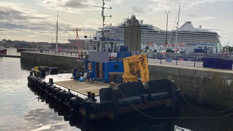 Nava container de vânzare