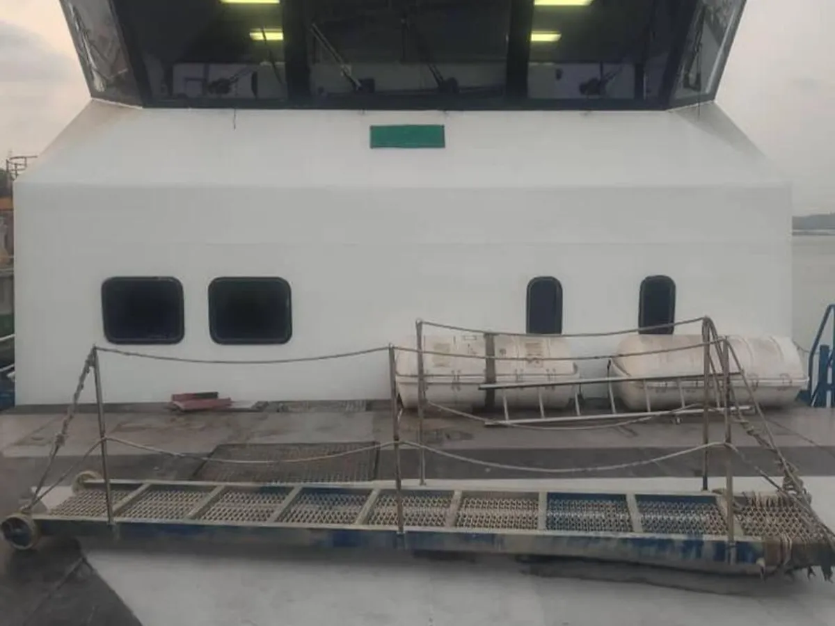 Navă de transport echipaj de vânzare